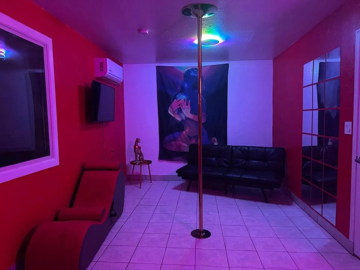 Phoenix Red Room For Couples