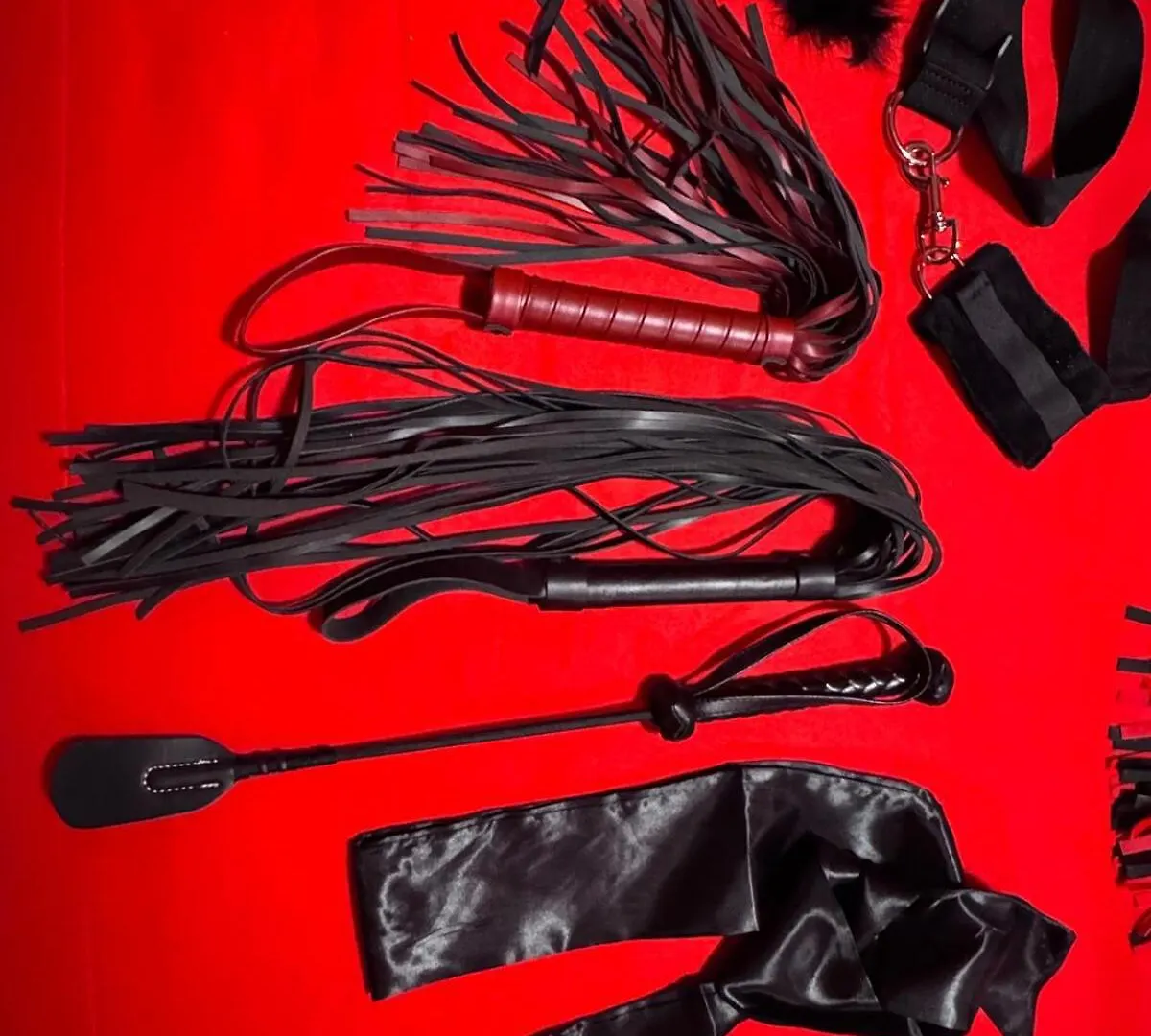 Phoenix Red Room For Couples